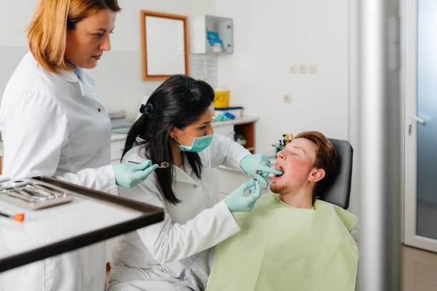 Best Emergency Tooth Extraction  in Pinckney, MI